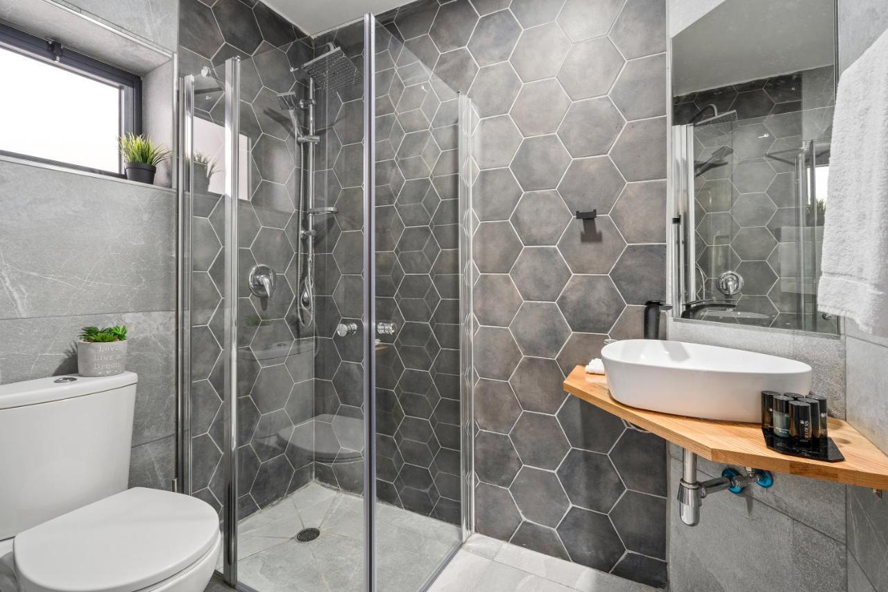 Hotel La Finca - Luxury Suites Hotel Beersheba エクステリア 写真